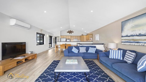 Beach House 72A Marine Drive - Fingal Bay - Melbourne Tourism 2