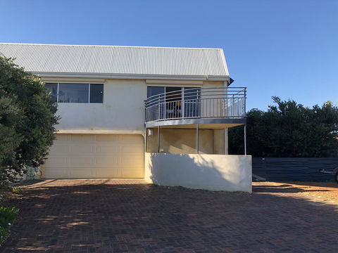 Beach House @ 112 - Melbourne Tourism 2