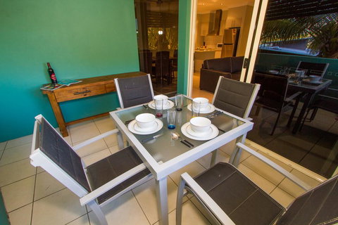 Beach Pad 2 - Melbourne Tourism 0