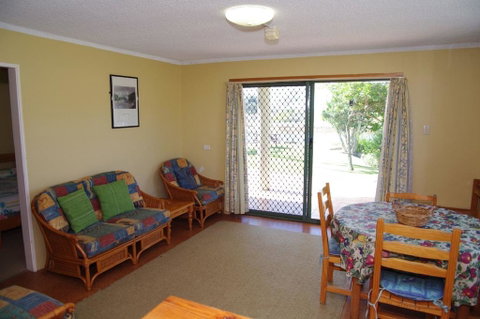 Beachfront 1, 25 Willow Street - Melbourne Tourism 2