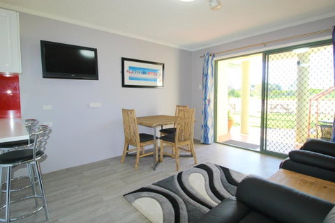 Beachfront 2, 25 Willow Street - Melbourne Tourism 3