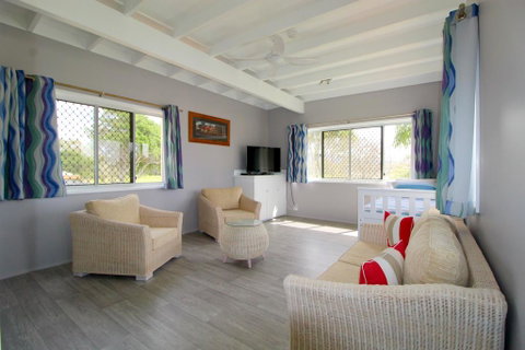 Beachfront 6, 25 Willow Street - Melbourne Tourism 0