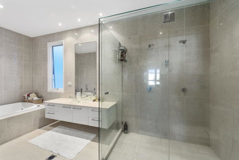 Beachfront By The CC - Family Friendly, Plunge Pool, Steps To The Beach - Melbourne Tourism 1