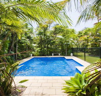 Beachfront Pool House - Absolute beachfront - Melbourne Tourism