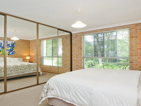 Beachfront Pool House - Absolute Beachfront - Melbourne Tourism 3