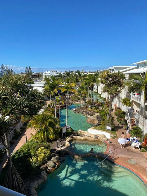 Resort Queen Studio At Alex Beach Resort - Melbourne Tourism 2