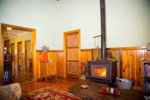 Red Tractor Retreat - Melbourne Tourism 1