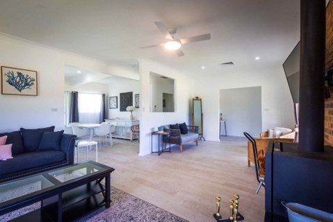 Redims Hill Cottage - Melbourne Tourism 3