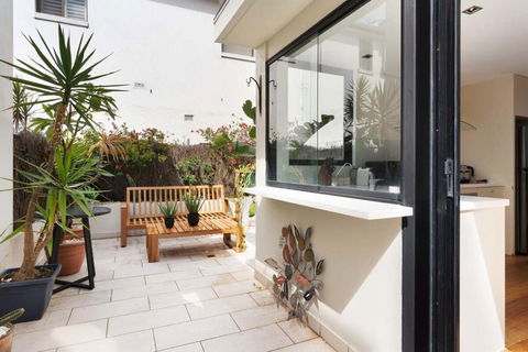 Relaxed Beachside Townhouse - Melbourne Tourism 3