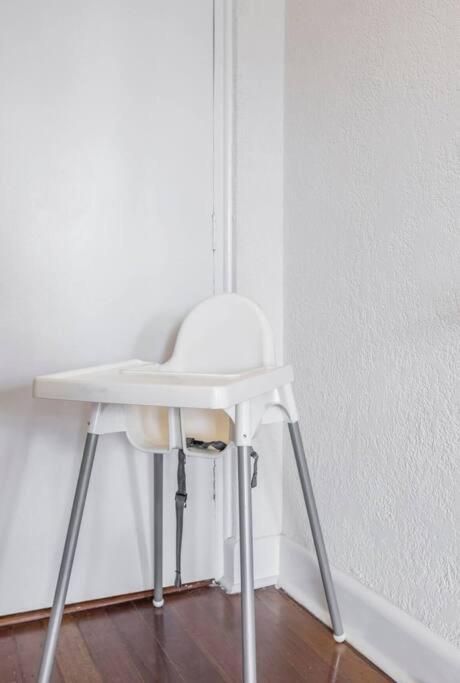 Resort Lifestyle Urban Apt - Pool, Gym, Sauna - Melbourne Tourism 2