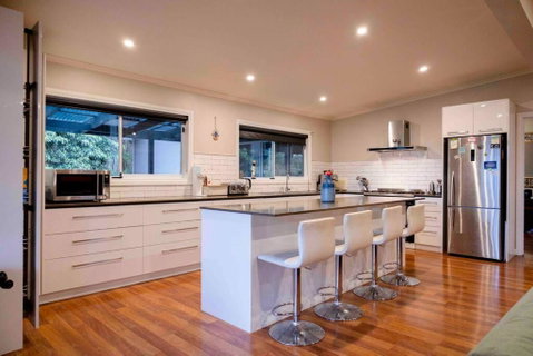 Resort-style 5 Bdrm Home W Pool, Spa & Billiards! - Melbourne Tourism 1