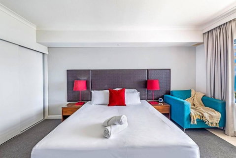 Resort Style Living In An Oceanview King Suite - Melbourne Tourism 2
