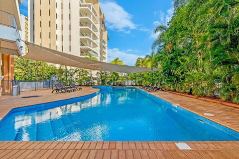Resort Style Living In An Oceanview King Suite - Melbourne Tourism 3
