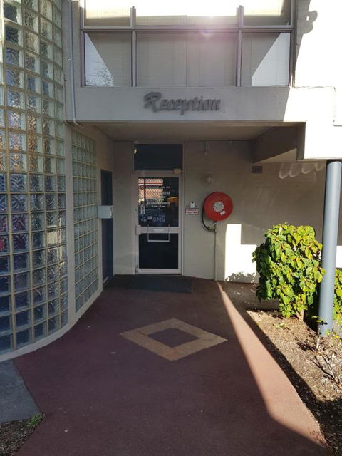 Ringwood Lake Inn - Melbourne Tourism 3
