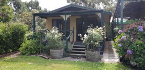 Ripplebrook Country Cottage - Melbourne Tourism 1