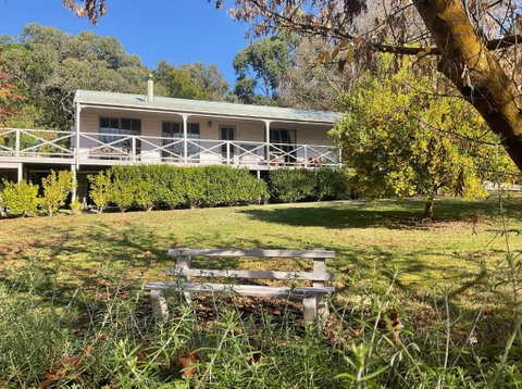 Rivendell Cottage - Melbourne Tourism 0