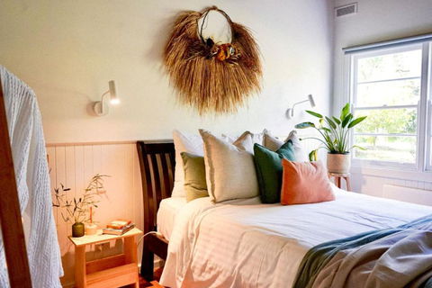 River Lea Cottage - Melbourne Tourism 0