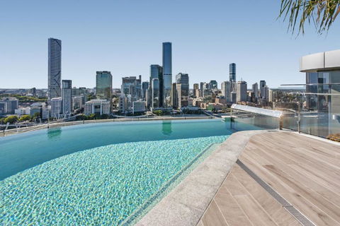 River-View Unit With Rooftop Pool Near Museums - Melbourne Tourism 0