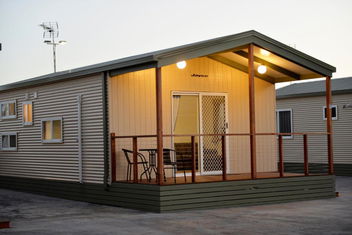 Riverside Cabin Park with Melbourne Tourism
