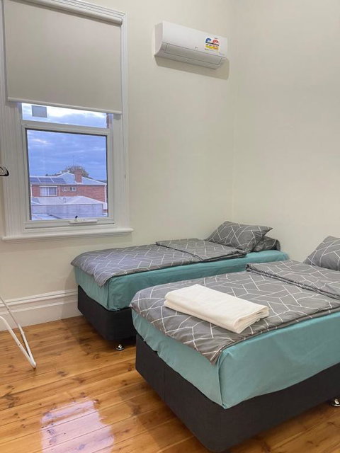 Riverside Hotel - Melbourne Tourism 1