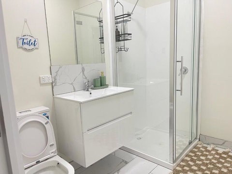 Riverside Hotel - Melbourne Tourism 1