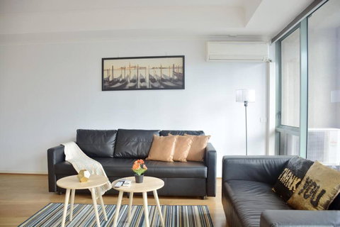 RiverView Spacious 3BR2Bath2Car WifiPoolGym Crown - Melbourne Tourism 0