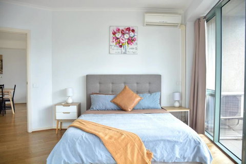 RiverView Spacious 3BR2Bath2Car WifiPoolGym Crown - Melbourne Tourism 1