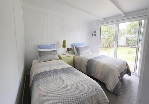 Saltbush - Ideally Located And Modernised MCM Beach House - Melbourne Tourism 1