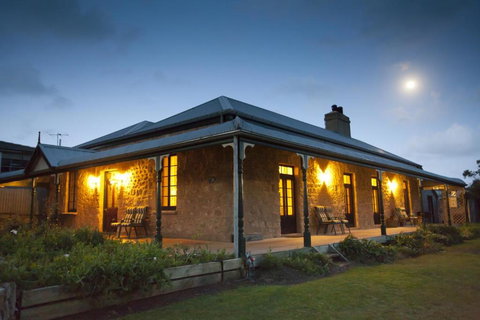 Robe House Heritage Accommodation - Melbourne Tourism 0