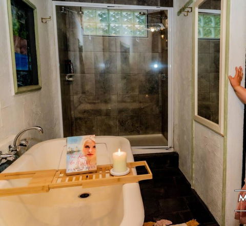 Romantic Retreat In The Dandenong Mountains - Melbourne Tourism 2