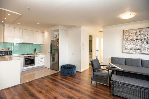 Rome Sky Villa - Melbourne Tourism 2