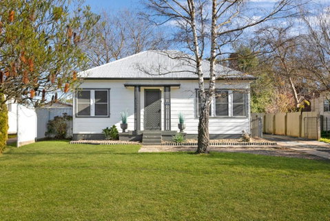 Ronelle Cottage - Melbourne Tourism 0
