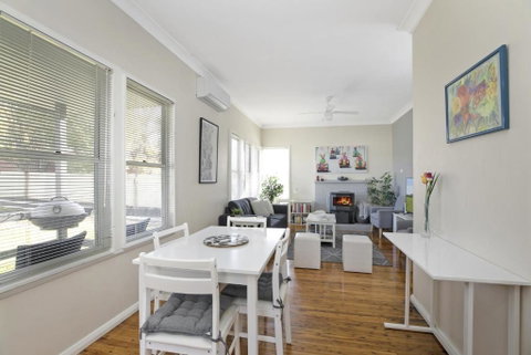 Ronelle Cottage - Melbourne Tourism 3