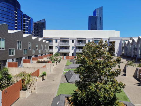 Room With King-size Bed Close To Melbourne CBD & Southern Cross Station - Melbourne Tourism 3