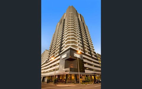 Room With Kitchen At Pandanus - Melbourne Tourism 0