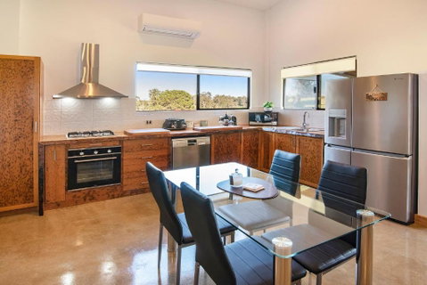 Rosa Glen Retreat - Margaret River - Melbourne Tourism 3