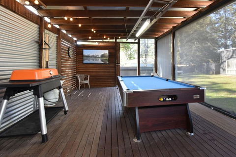 Rose Cottage Studio Romantic Or Solo Getaway. Spa, Games Room - Melbourne Tourism 3