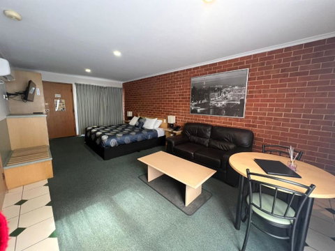 Rose Garden Motel - Melbourne Tourism 2