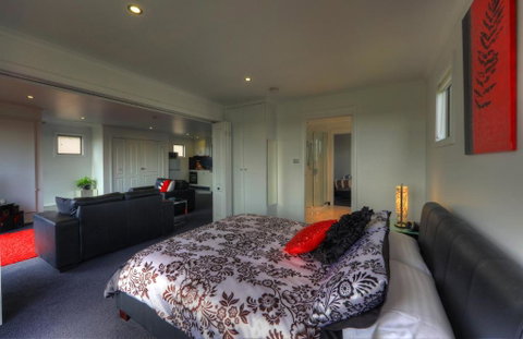 Rosebank Cottage Collection - Melbourne Tourism 1