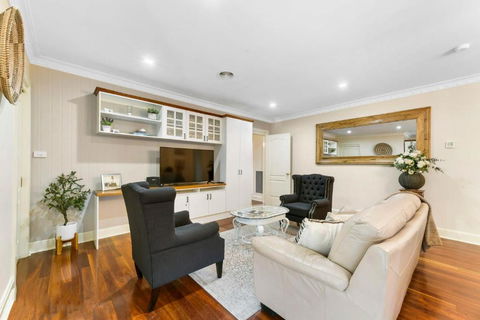 Roselawn Manor - 5 Bedroom Entertainer - Melbourne Tourism 2