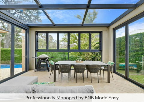 Roselawn Retreat - Pool, Incredible Views, Sleeps 8 - Melbourne Tourism 0