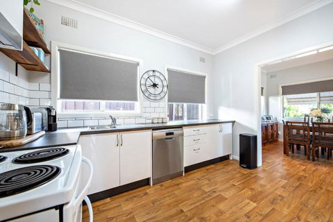 Rosewood Cottage - Stroll To Central, Cosy Escape - Melbourne Tourism 1