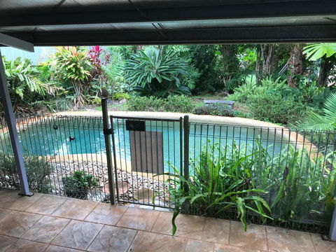 Royal Palm Cottage, Entire Two Bedroom 2 Bathroom House With Pool - Melbourne Tourism 0