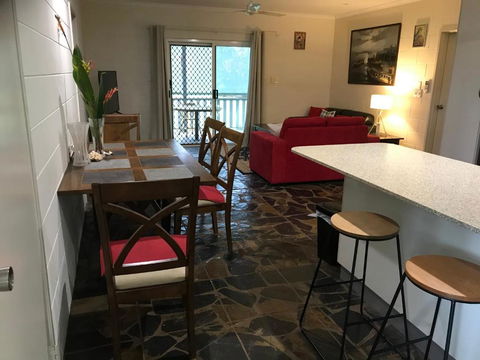 Royal Palm Cottage, Entire Two Bedroom 2 Bathroom House With Pool - Melbourne Tourism 1