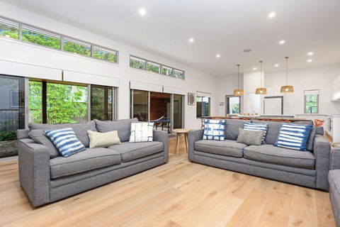 Russell Street Retreat - Melbourne Tourism 1