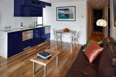Salamanca Wharf Hotel - Melbourne Tourism 1