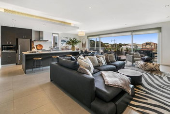 Saltwater Apartment Sorrento with Melbourne Tourism