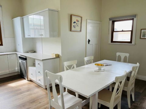 Saltwater Bungalow - WiFi - Melbourne Tourism 3