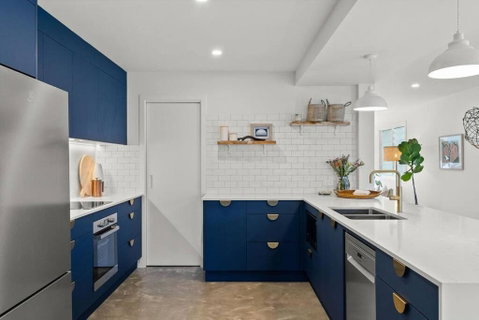 Salty Crab Bungalow - Melbourne Tourism 1
