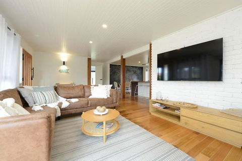 Salty Escape - Melbourne Tourism 0